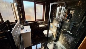 Photo 11- click for photo gallery